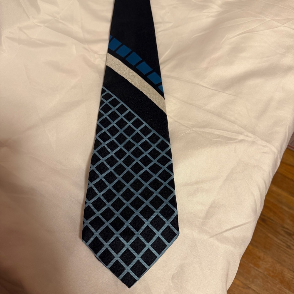 Elegant Black and Blue Men's‎ Tie Gentry beau brummell brand